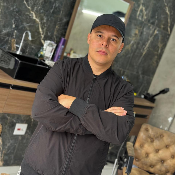 Proprietario barbearia